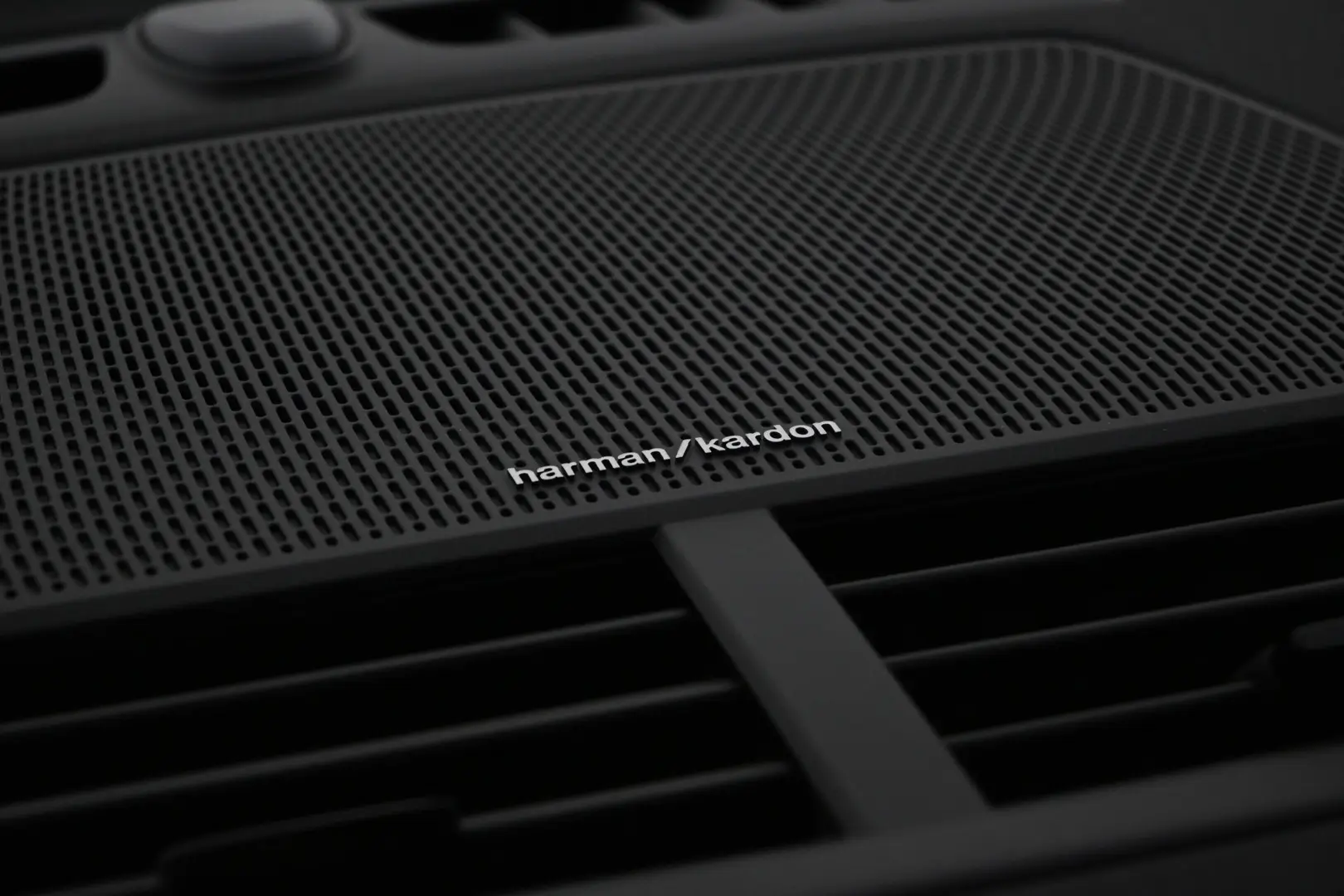 Car Image - j0gdOFrsvtsrzv6x2DgHl