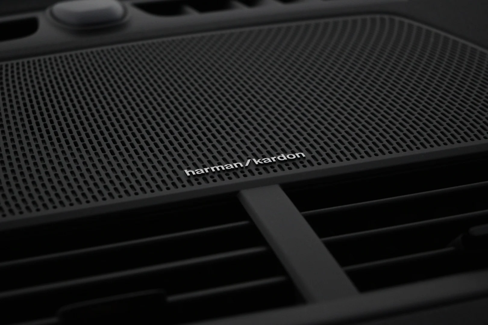 Car Image - j0gdOFrsvtsrzv6x2DgHl