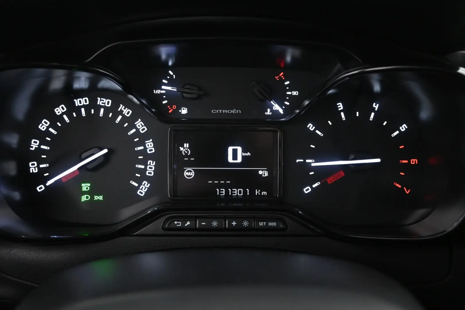 Car Image - 6sxPb6iEa0uYvcSHWNWsNi