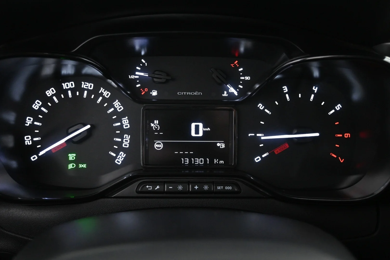 Car Image - 6sxPb6iEa0uYvcSHWNWsNi