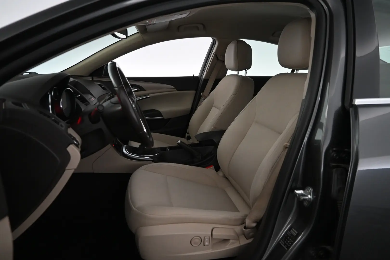 Car Image - 2IpuVD1ezPe0rUFaXTan5K