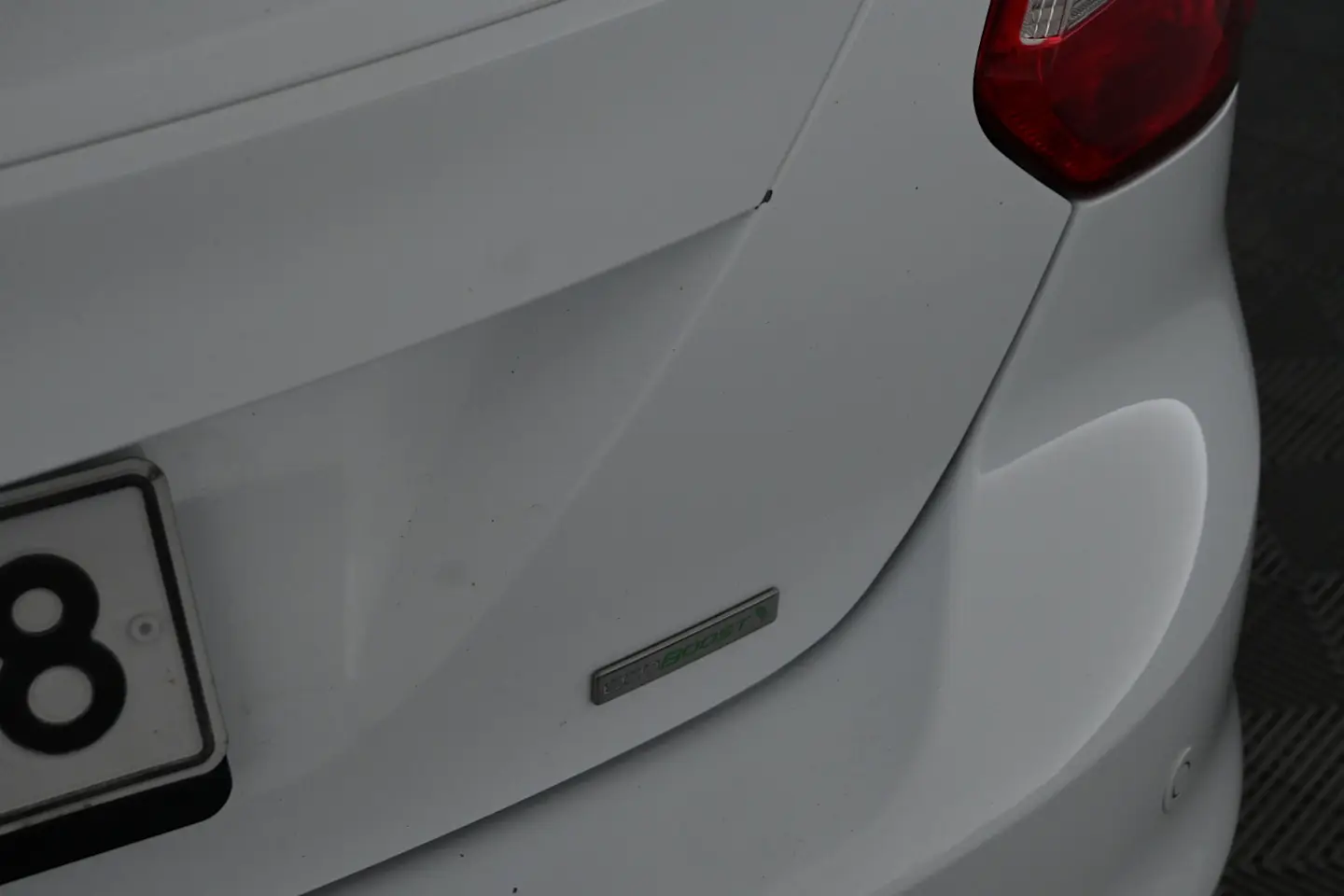 Car Image - 7ztdS8BEADw4iwDW1hOwoj