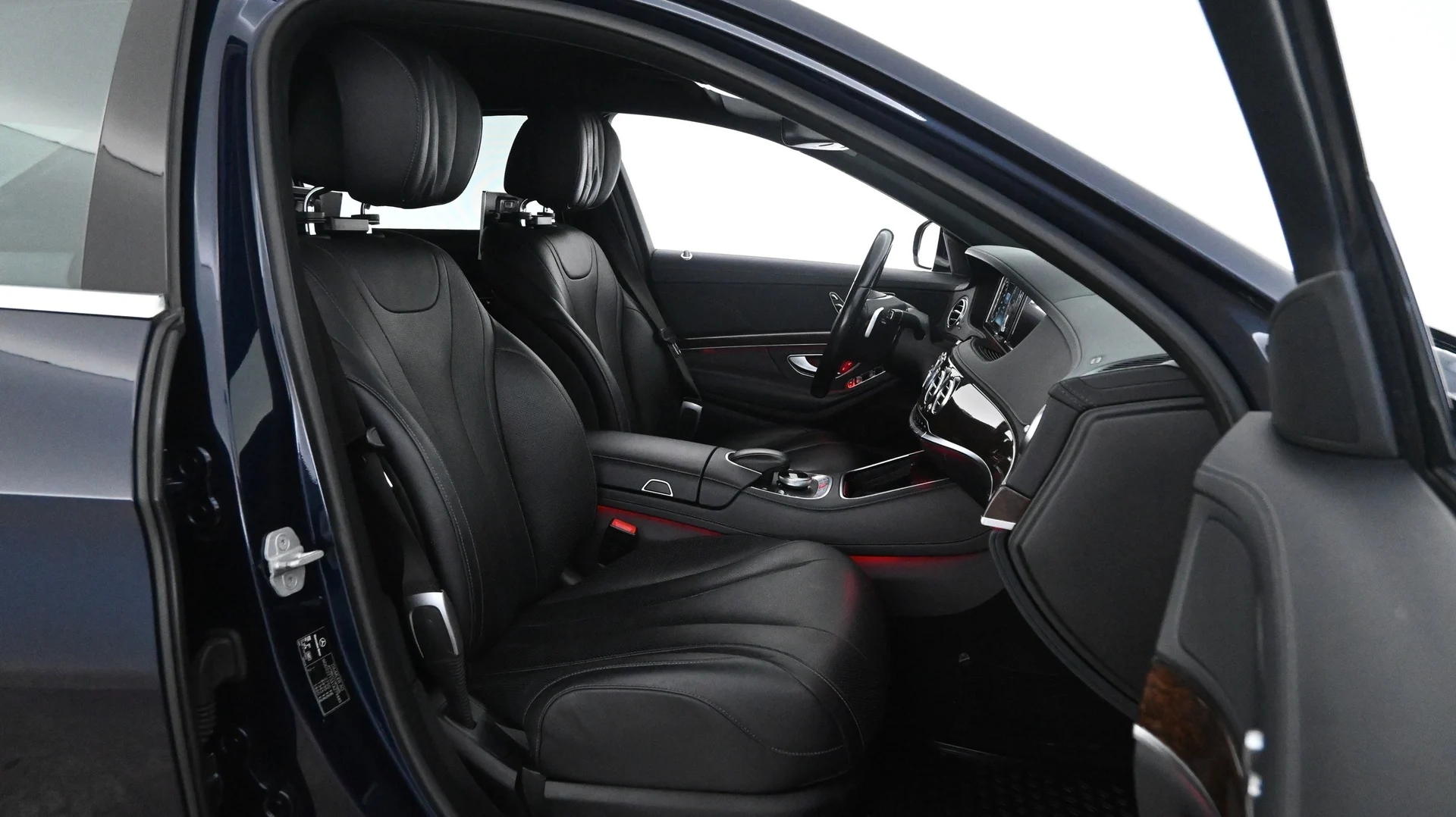 Car Image - 48T8perl5MVLeDAVXkf39r