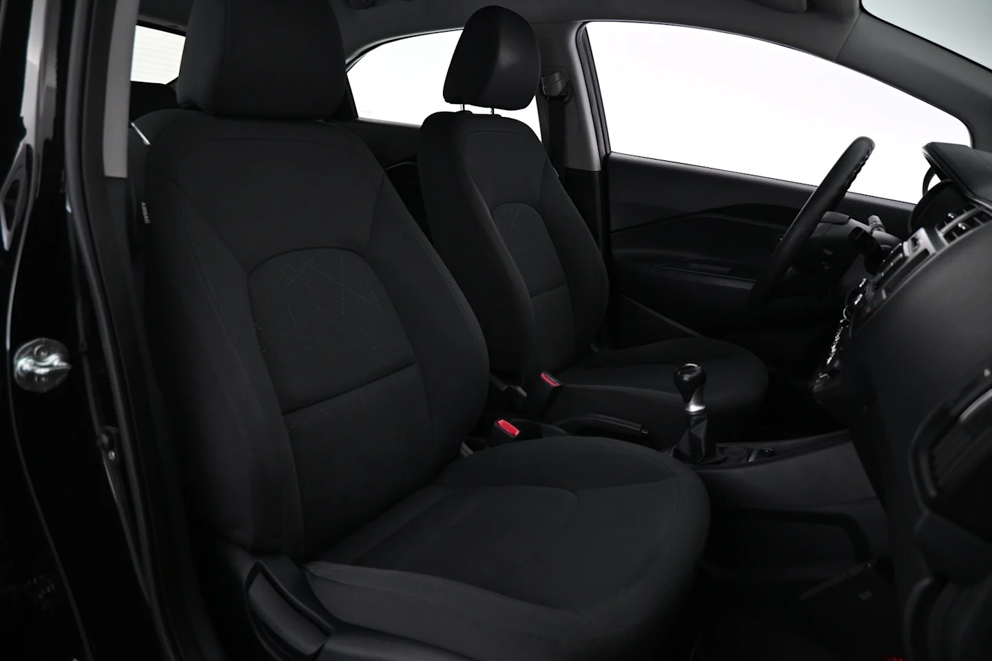 Car Image - 2mYIZjvMkQYp3XjM5w3gtI