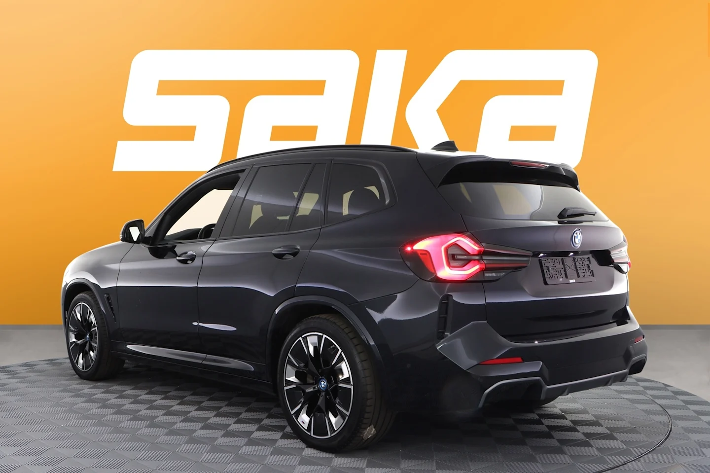 Car Image - 6iLASqGFR5Weqnzj4Jpbcc