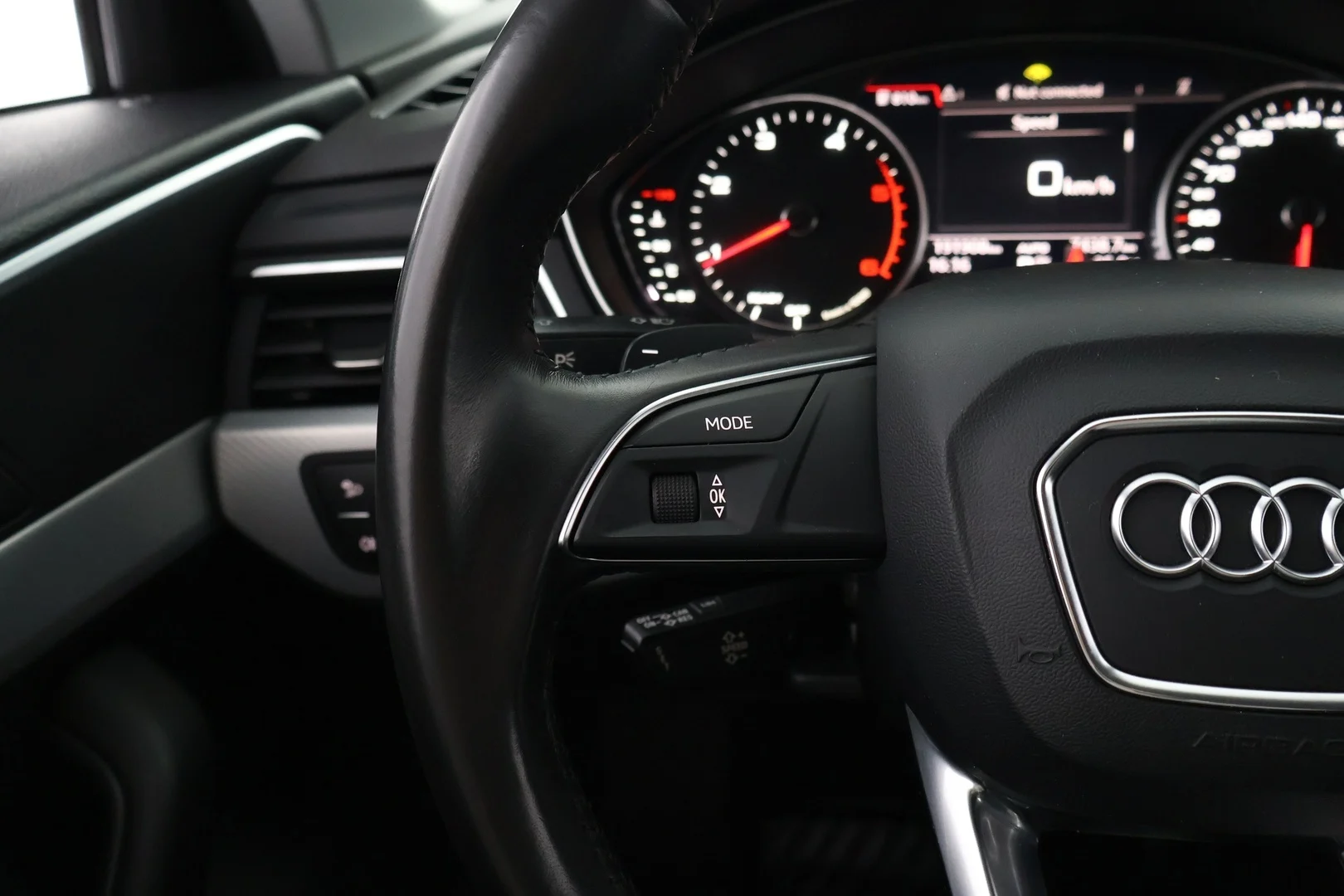 Car Image - 7DQP6AqYNImZzlDm31n17b