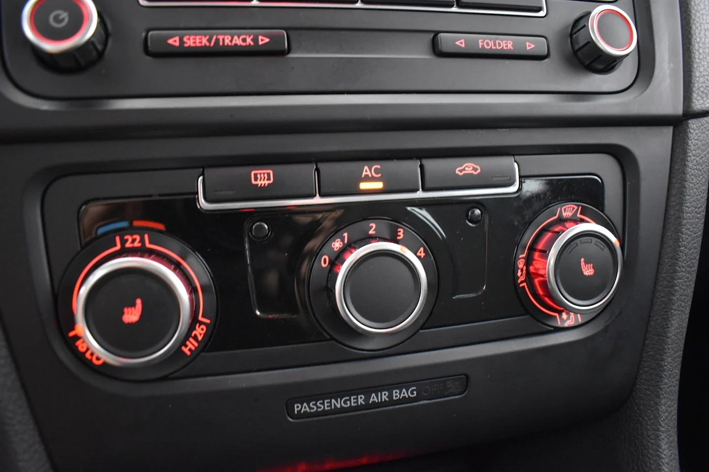Car Image - 5M6FamZ0mP2iJkxN7WBYEb