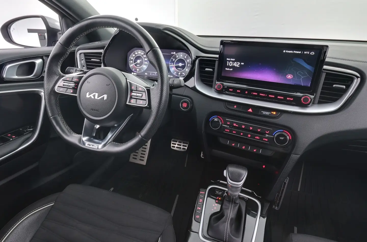 Car Image - 71VSRTsyE2NsgER7LOKL2N