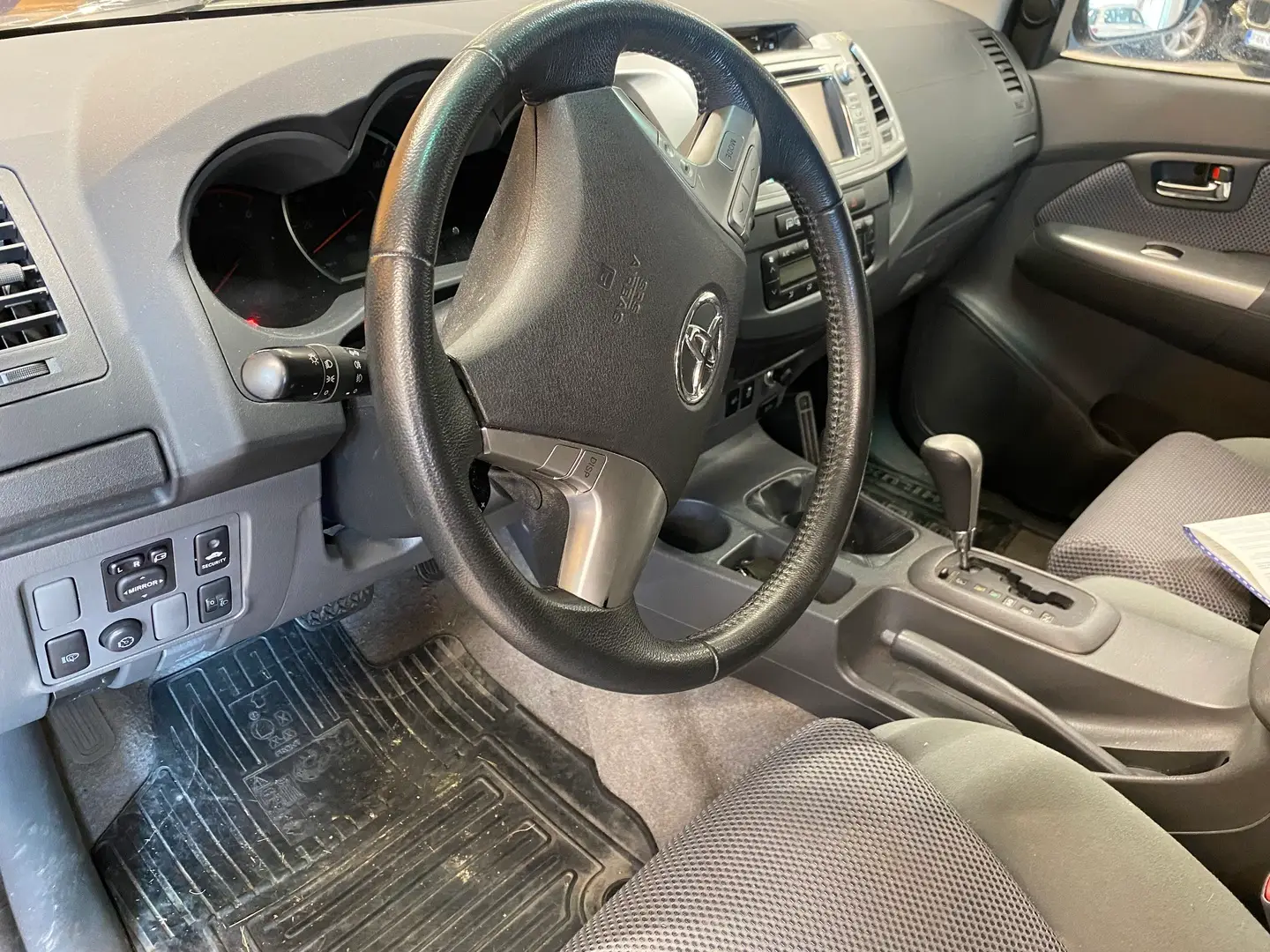 Car Image - 5dBAuPljwyHIuFzoFYdTlV