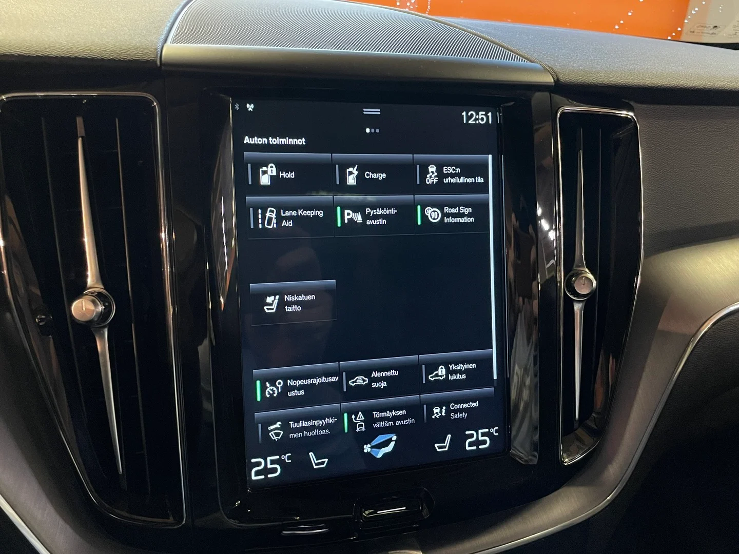 Car Image - 7sACAECLRVMBtK1y4IBUbM