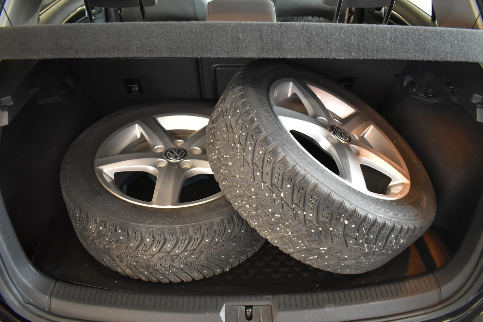 Car Image - 4ga8Bj7My1T8bfjv20IA2F