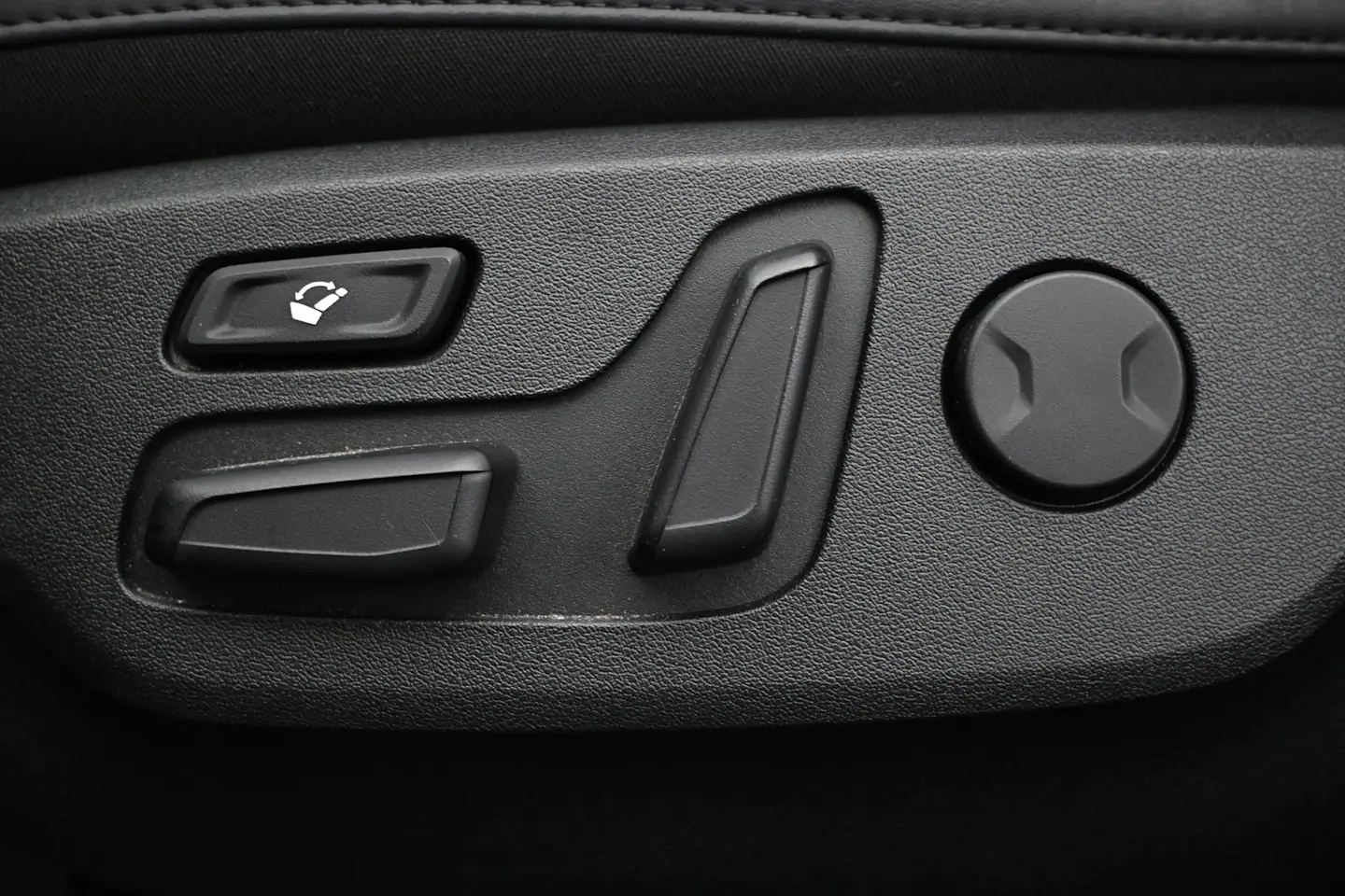 Car Image - 3SKNDgTG4zmmhzXNC604QA