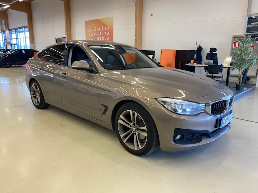 BMW 320