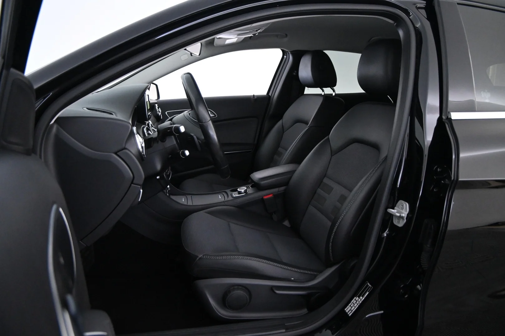 Car Image - 5Zr5NtqZt8tZWs1wMDA8FQ