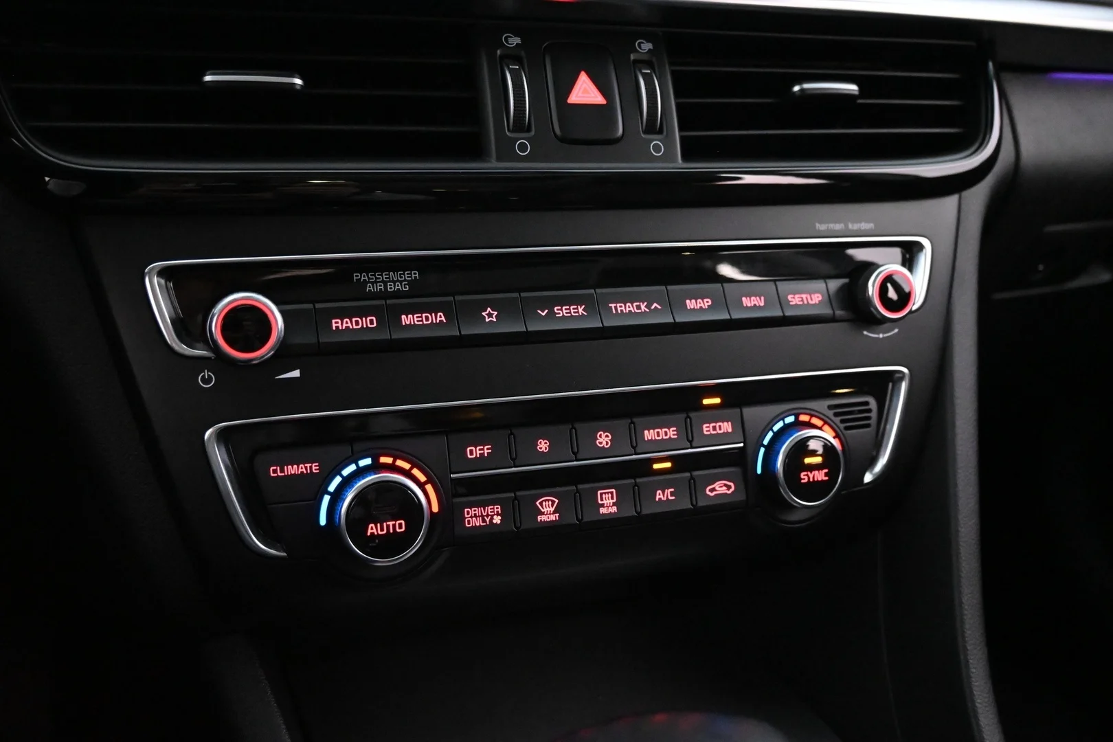 Car Image - 43MmoCU84Y2EbzstHXfFeK