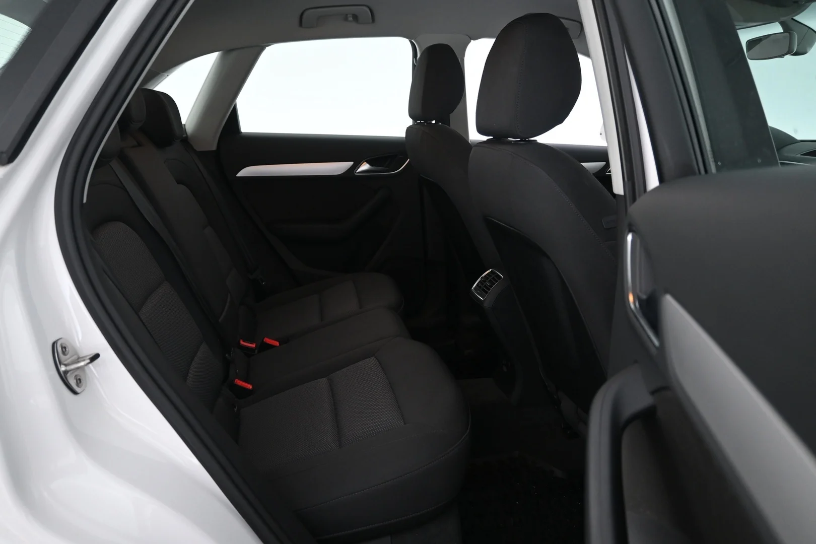 Car Image - 4j3ytmA3wLXlPuF8IjLi1T