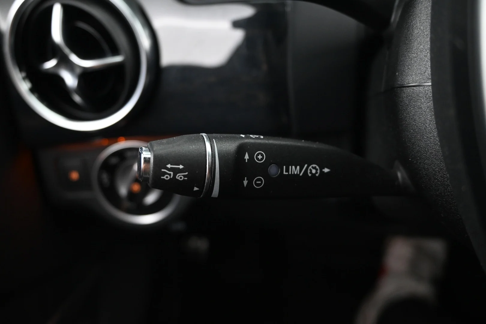 Car Image - 5lhebi3C6b3Vcr5KbbHfQd