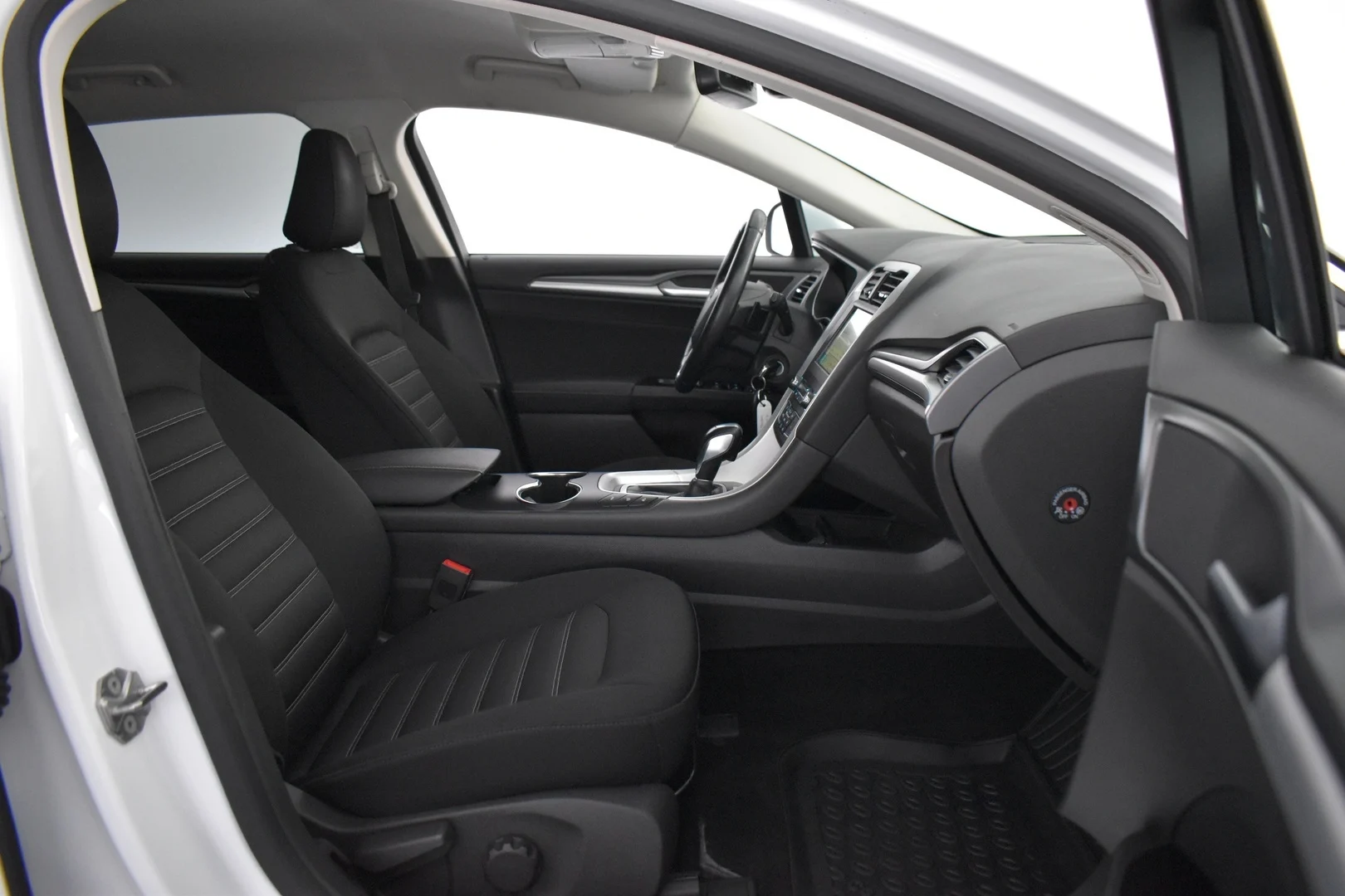 Car Image - 5mly9msQ9cVHo0IlciK1i4