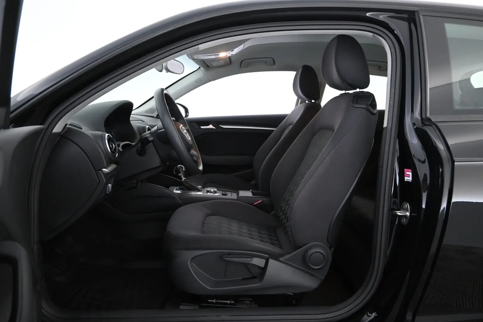 Car Image - 6AD40lnw8H6U9TVC0JtveU