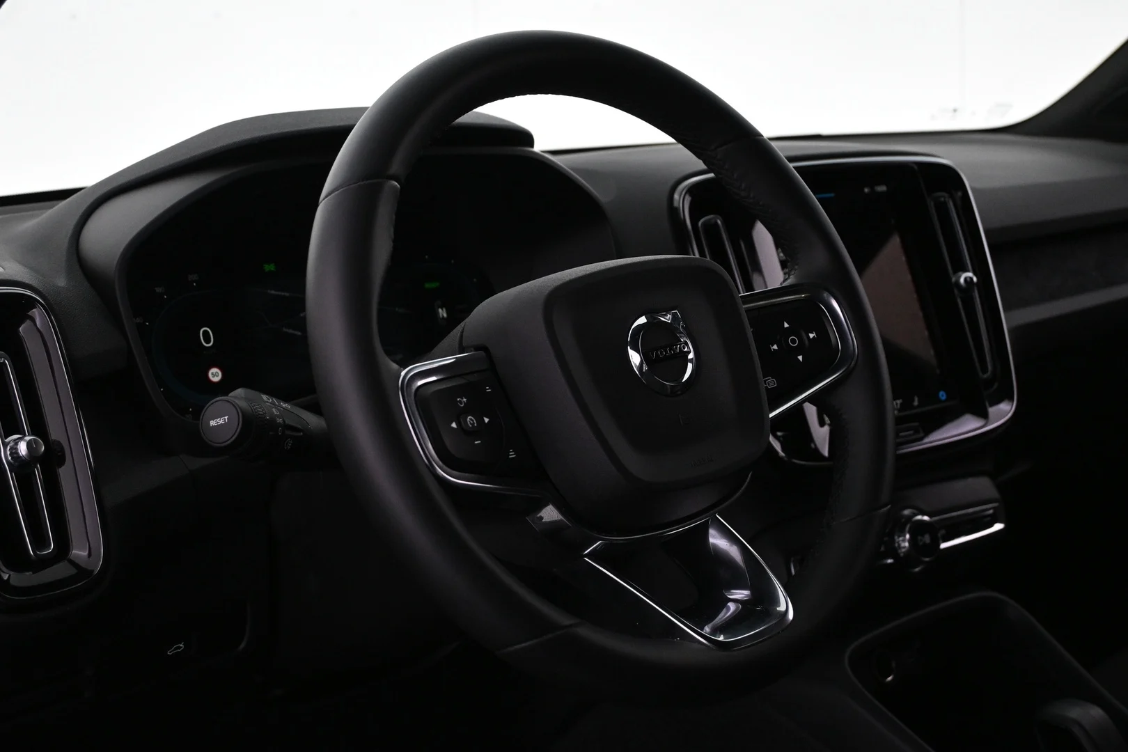Car Image - qcCKv4r8Ttl0uLK10Gm1d