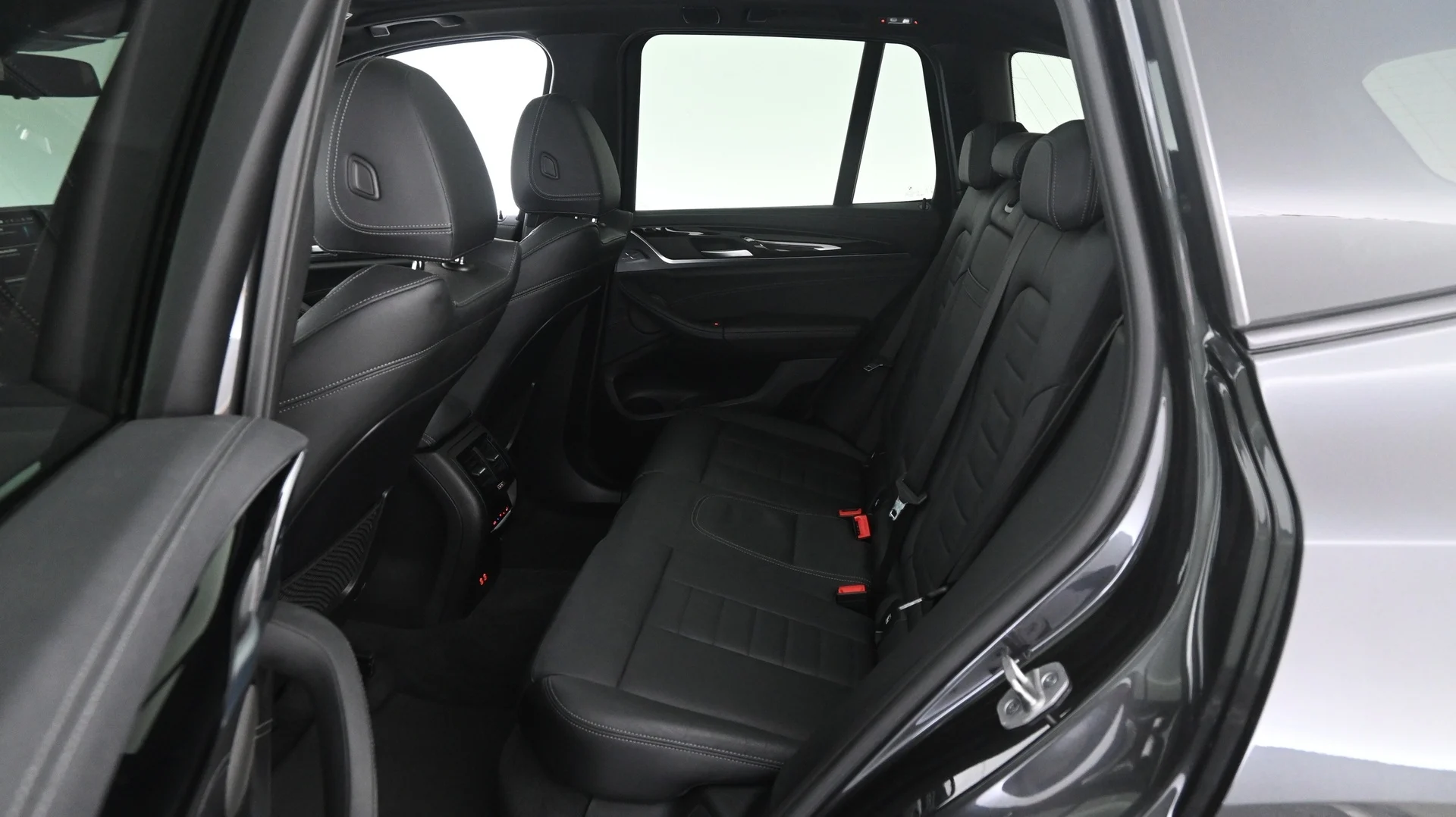Car Image - vUt893W8mQhd45yzTBt0C