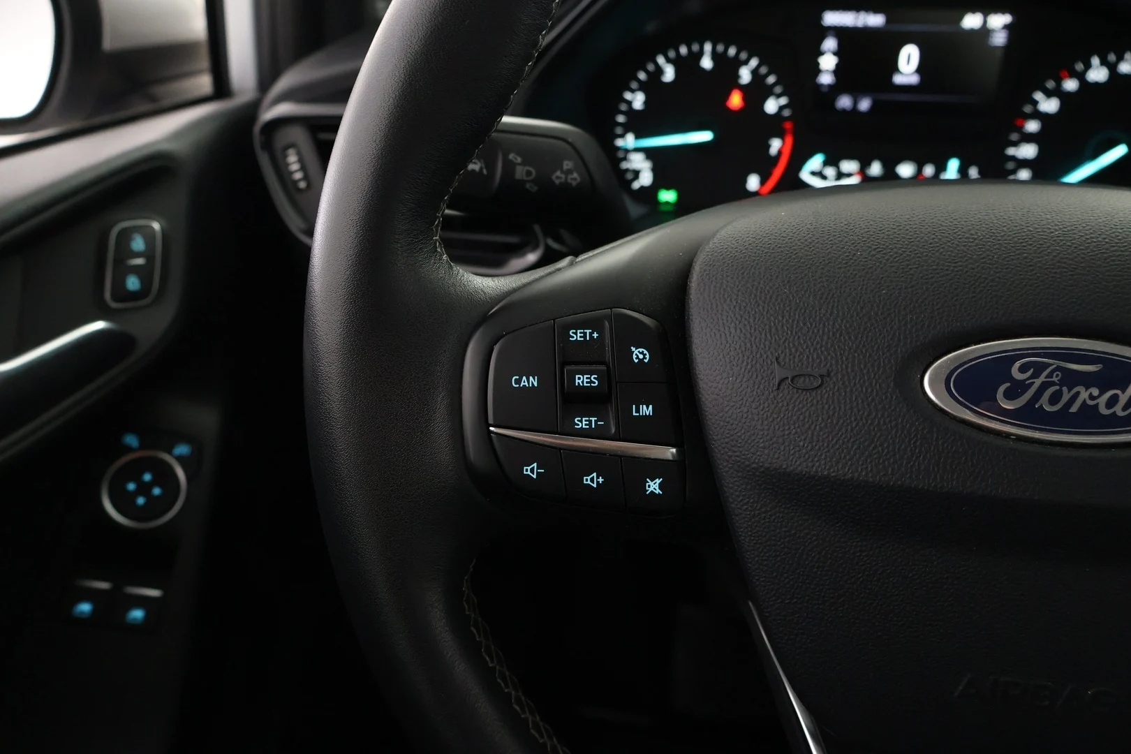 Car Image - 3yEBZR1fQfQgDigsBKFVXJ