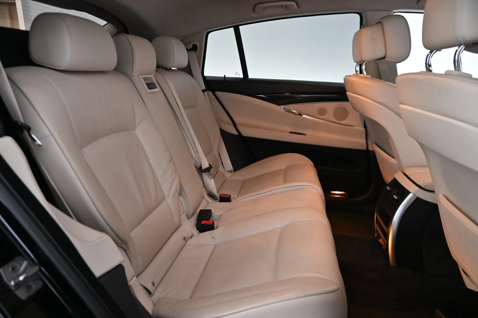 Car Image - 6Qf41vIDg2UtCgpN4zBA1L