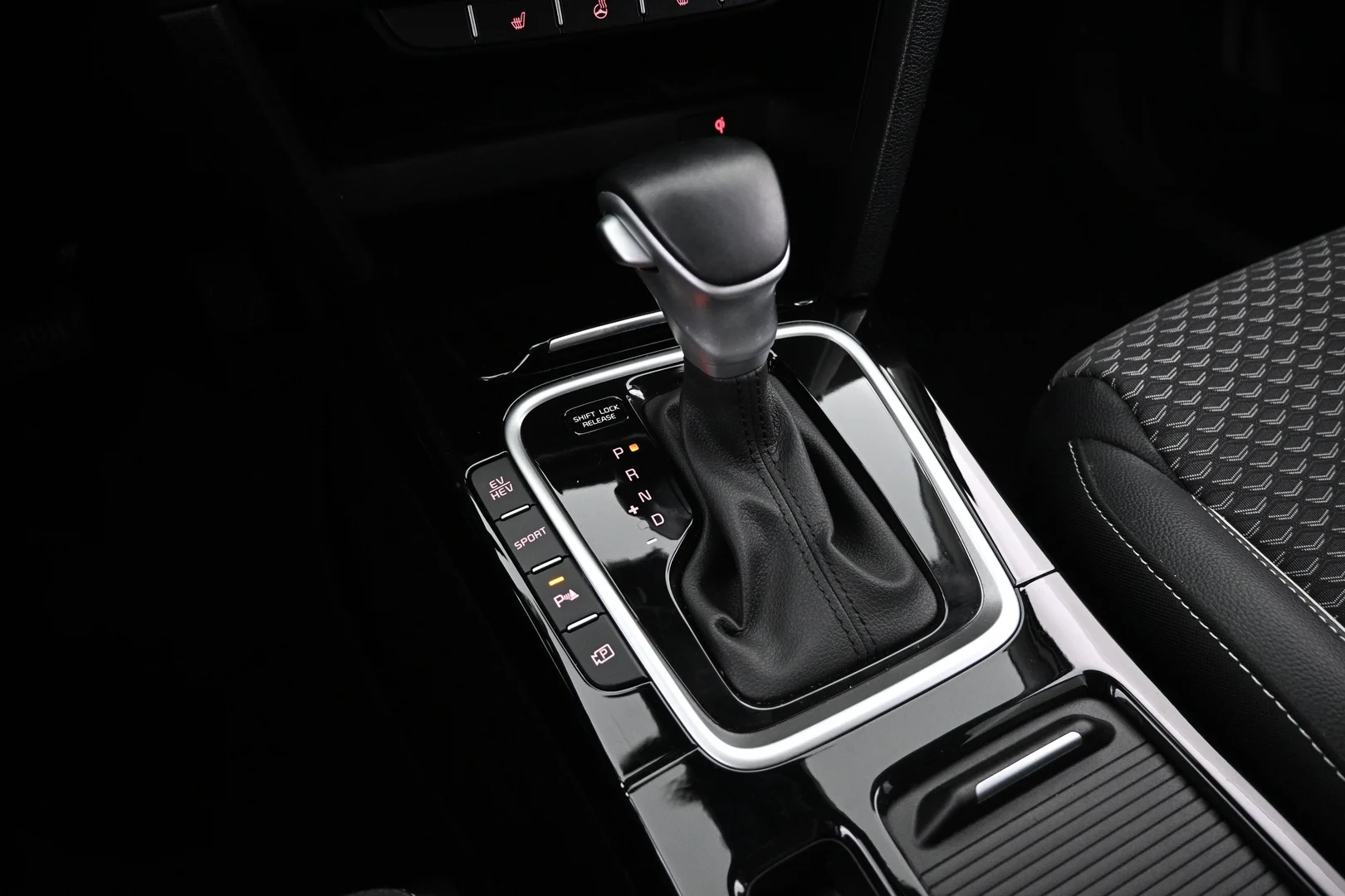 Car Image - 1o9l3tV8ncxQONWRhGO3R1