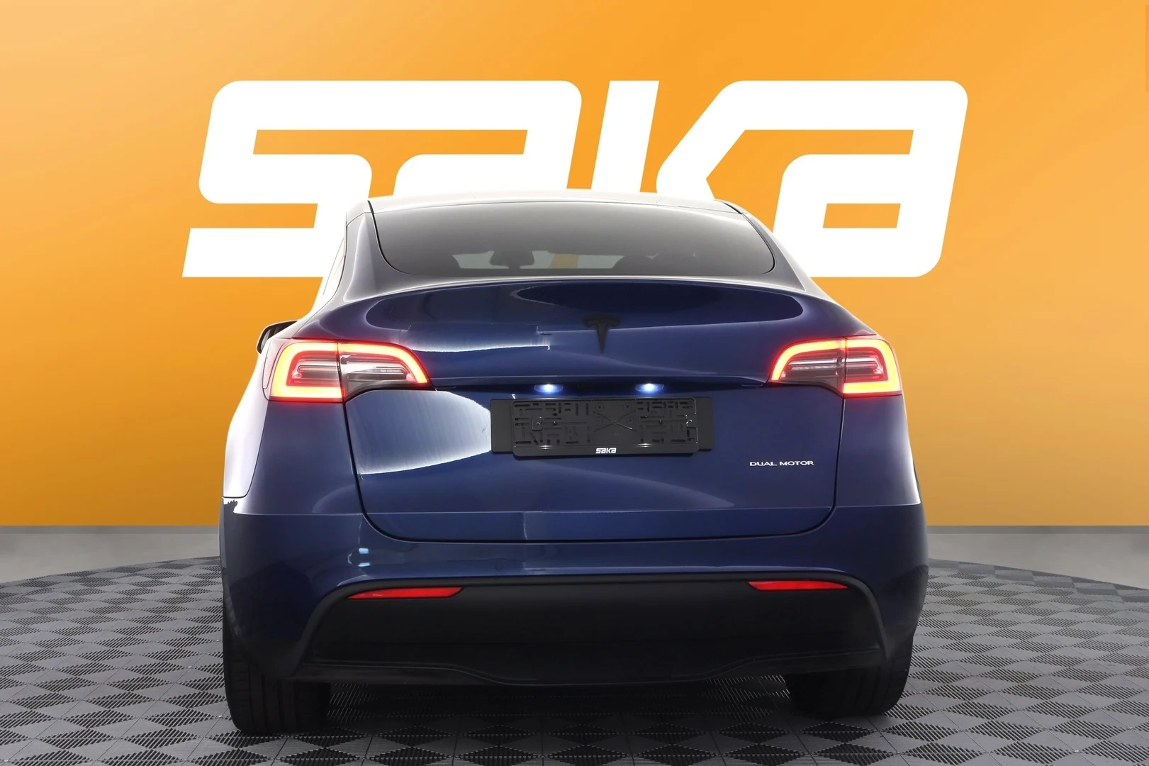 Car Image - 3iBR2LpILMvVCFuK7OfxeR