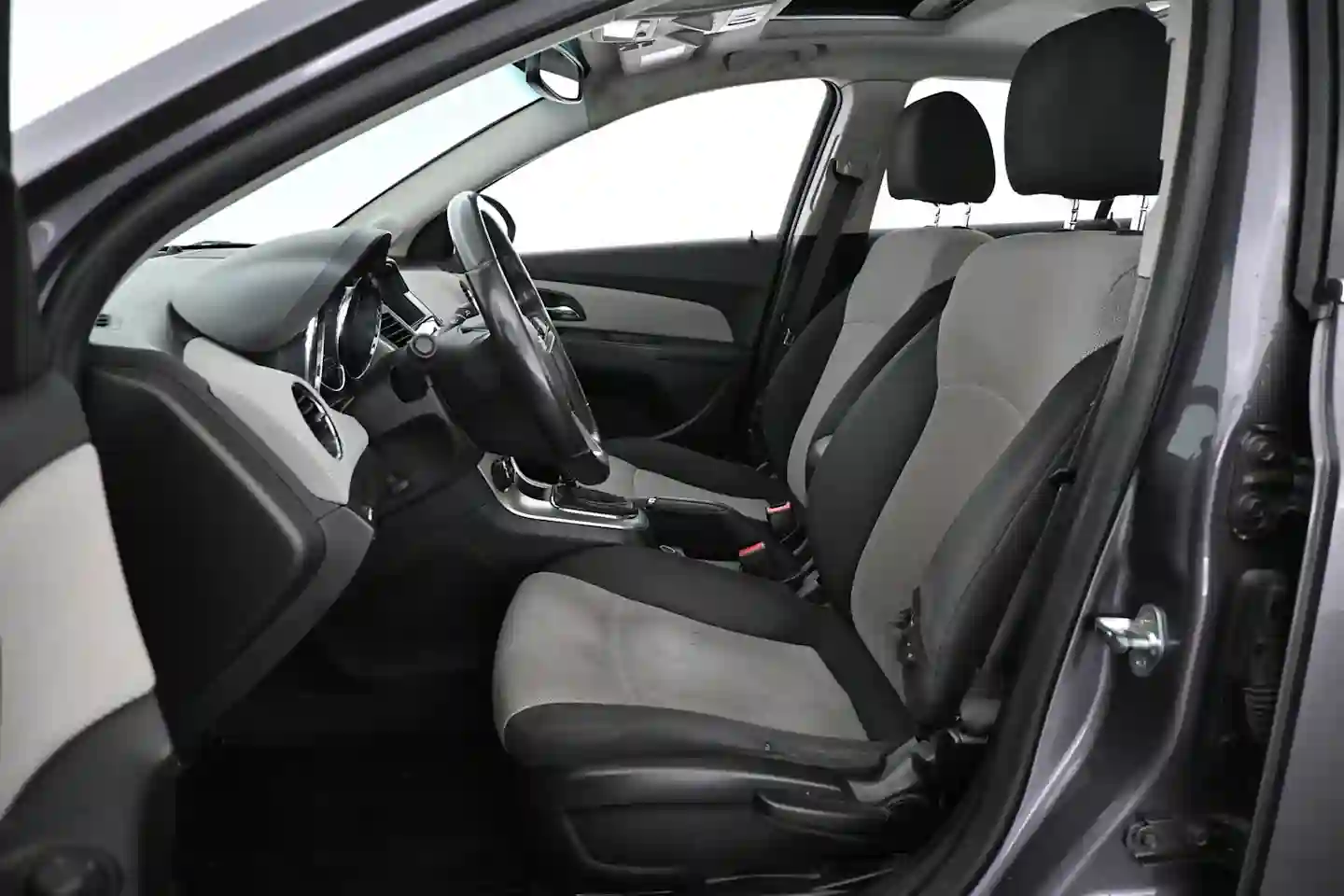 Car Image - 3k28J2OsPhugaIrLWHSPil