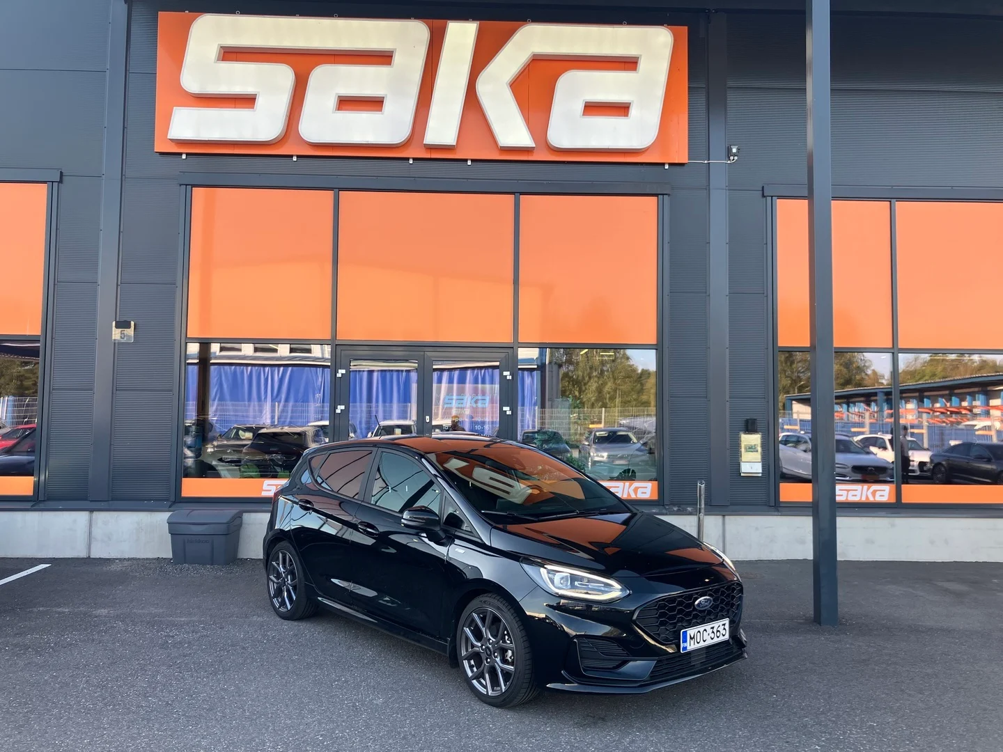 Car Image - 6S7v9LACONu3tjyvURL33O