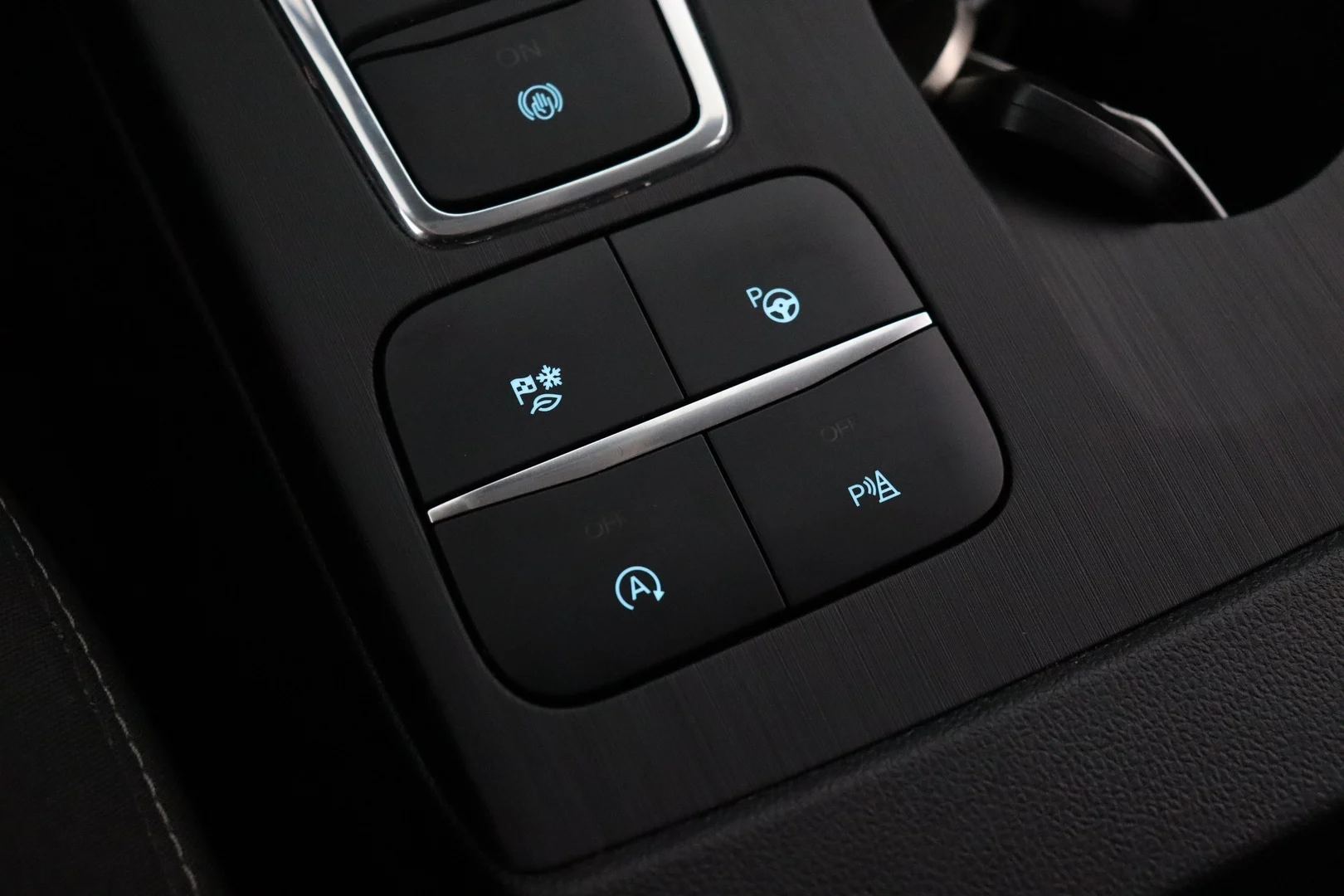 Car Image - 3UZW9x0oXJVZ0WDU7rsWmv