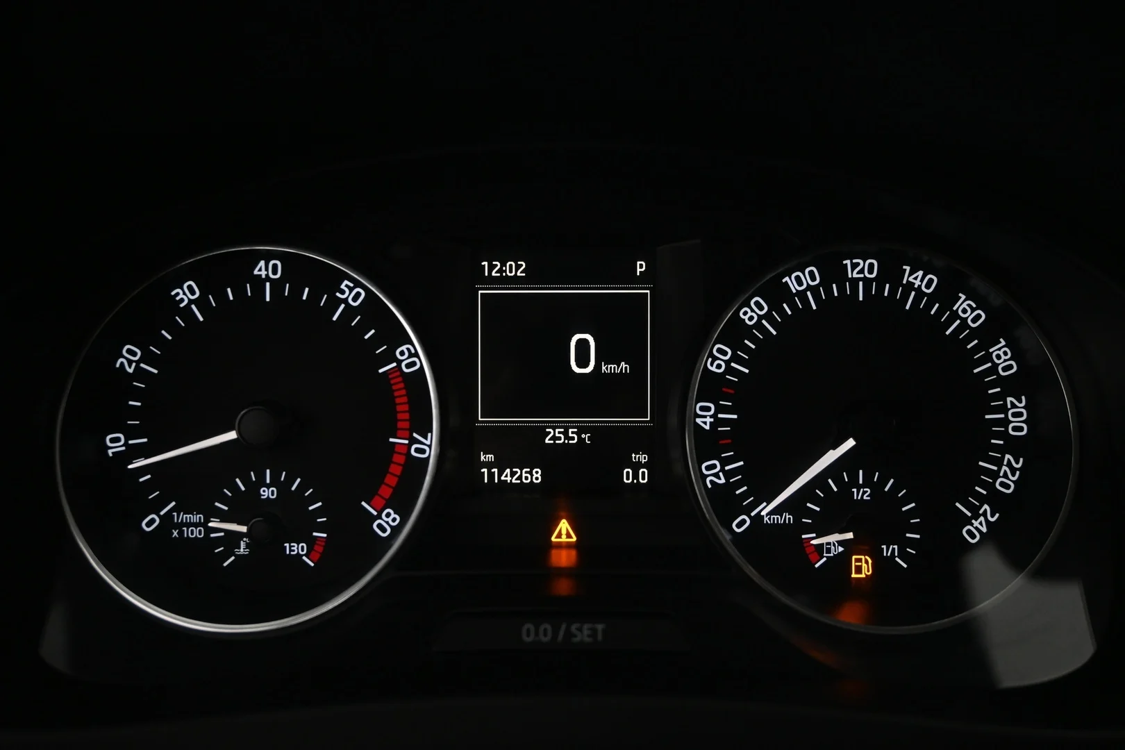Car Image - 79EC46UxGAn7rcuv7JzHkl