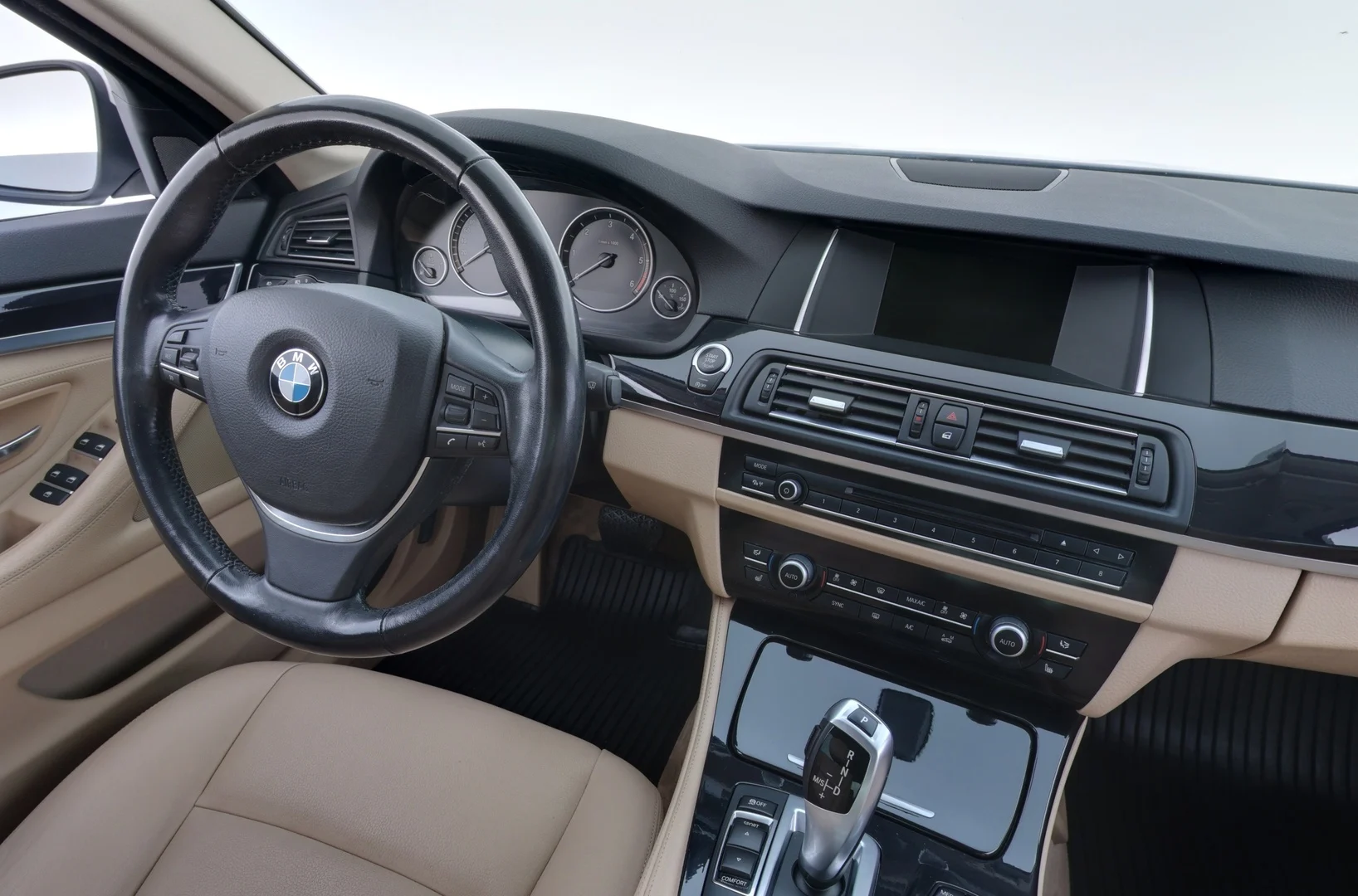 Car Image - 4qnR8RkkI3g3w1bWRRrFoq