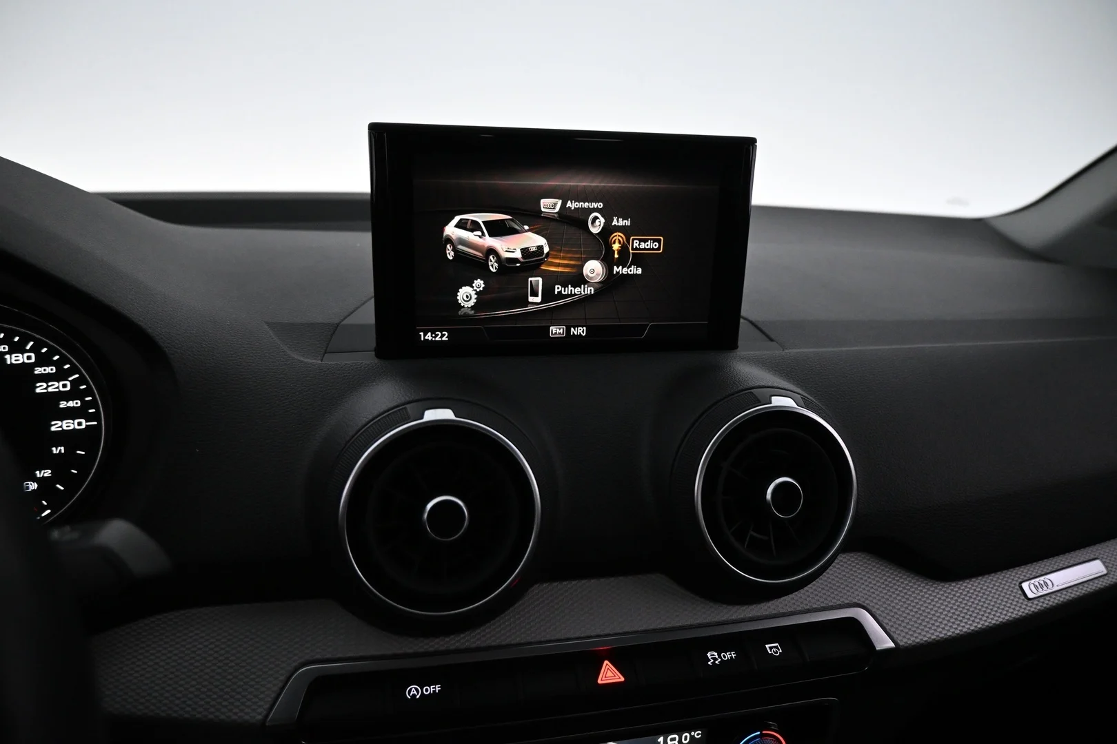 Car Image - FzTKHL0sDJNfyLQ1li1Lb