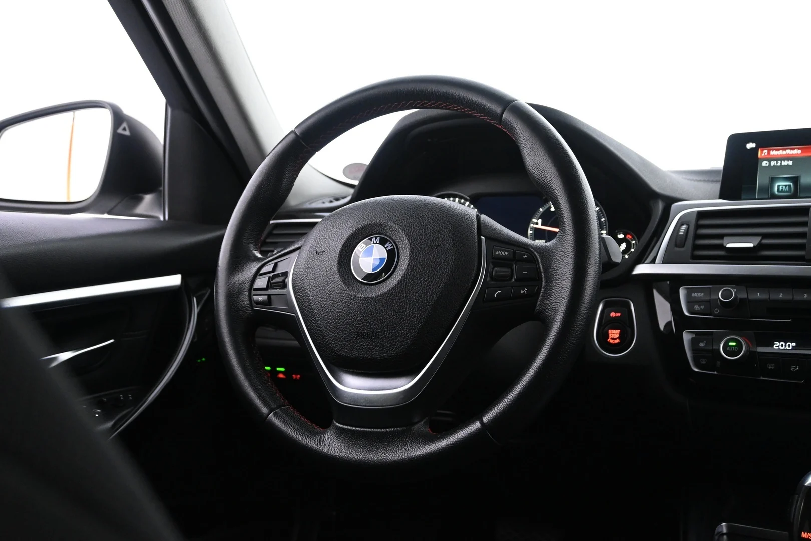 Car Image - tOxEis1w81TwUUeUOVkh5