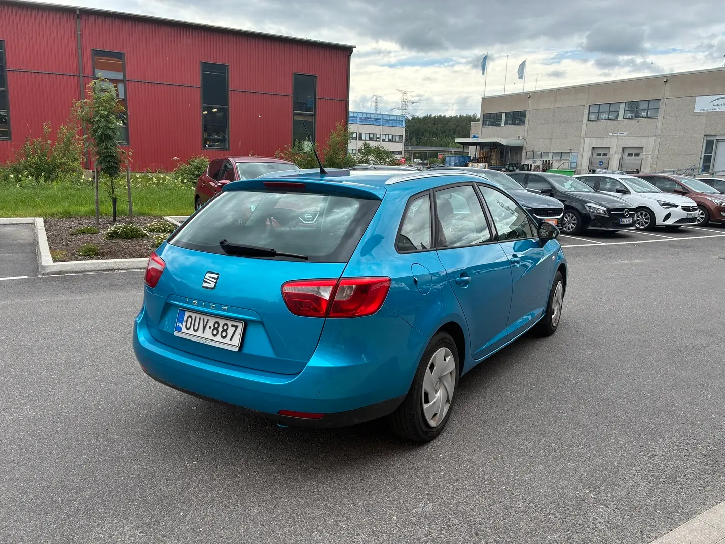 Car Image - 1ktIelNyVWMCu3HUivpKuX