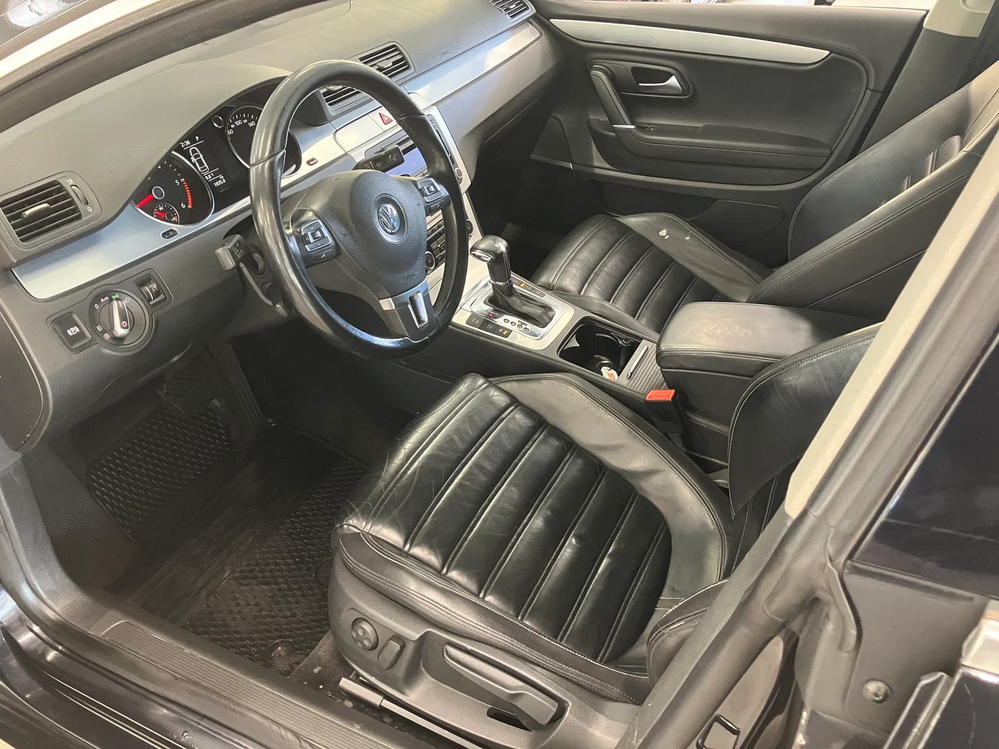 Car Image - 3abqjXEvwA78C6sUN6jNR5