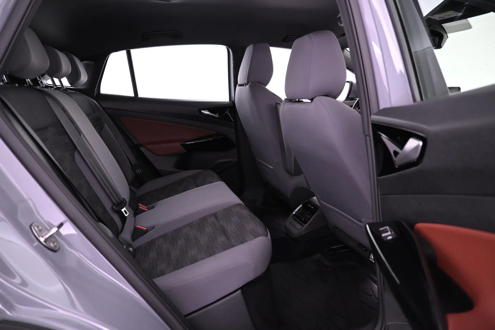 Car Image - 7KrHc3zNtH4qo8rewSLt4p