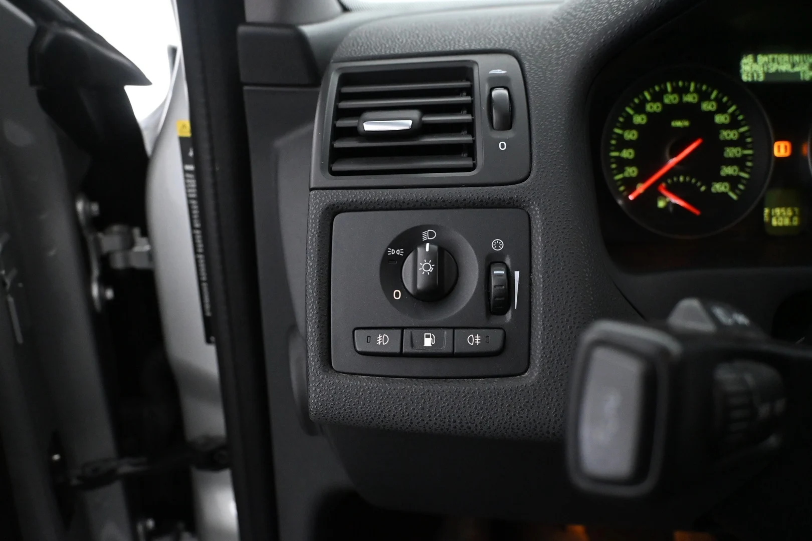 Car Image - 2viynhGw50dohky1y3mS1u