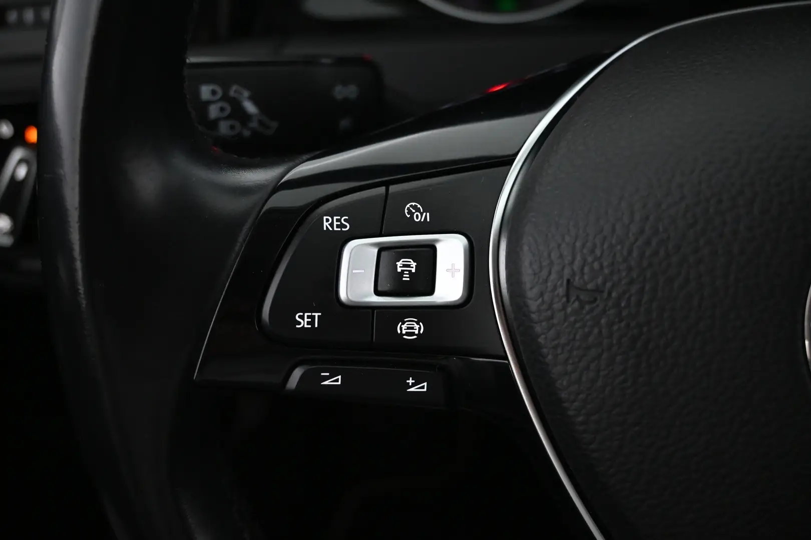 Car Image - 16k2gSKXTK73XJQ30MCVOy