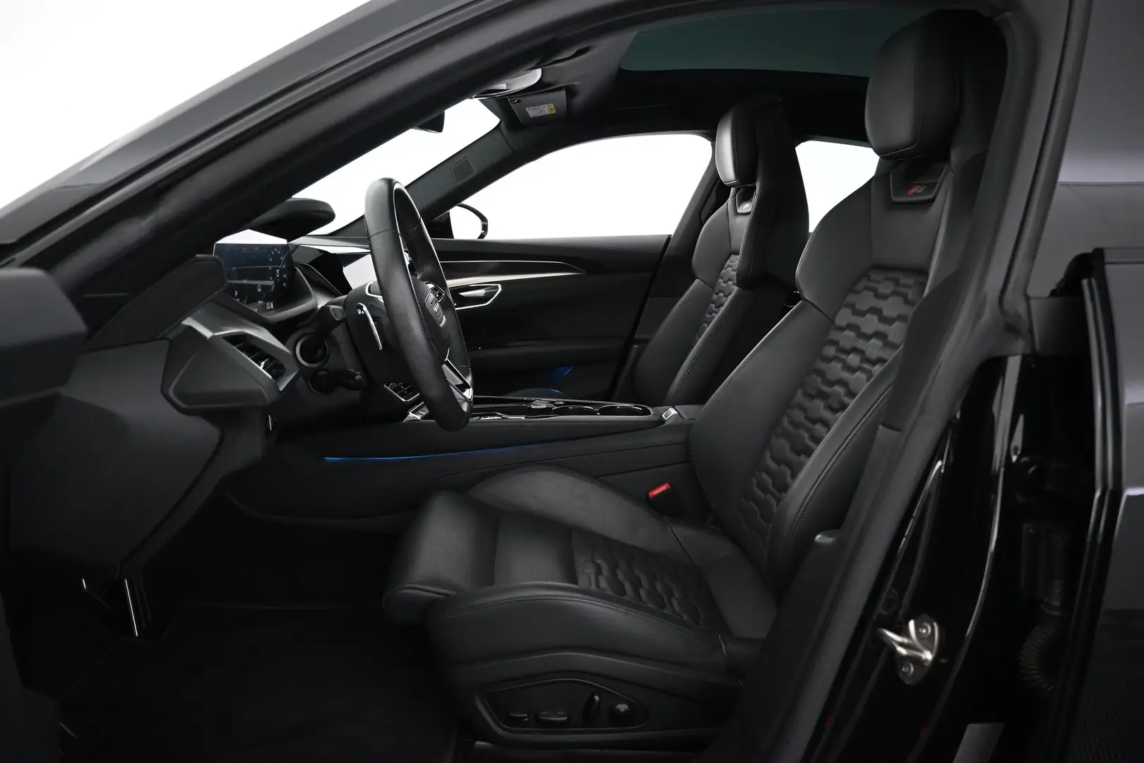 Car Image - 68kdl7E2xi3OfOlT7mmz7l