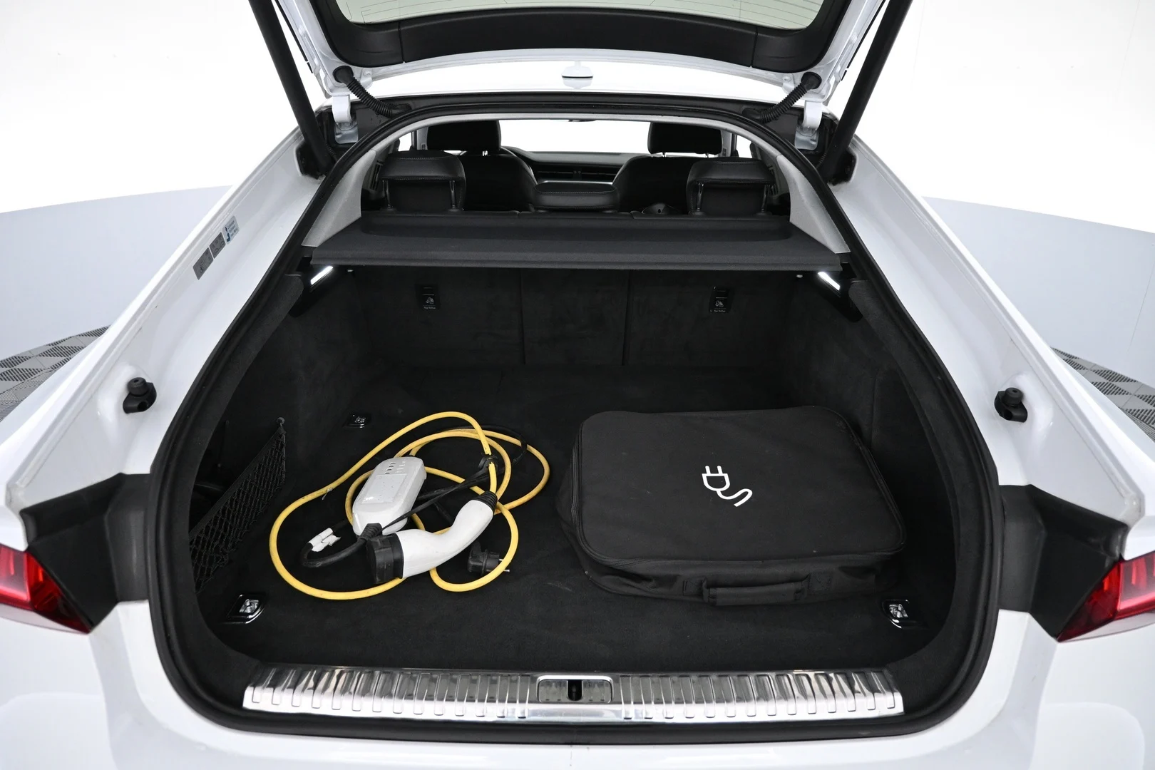 Car Image - 1d1uNj2IZlHZIcy83l1yTR