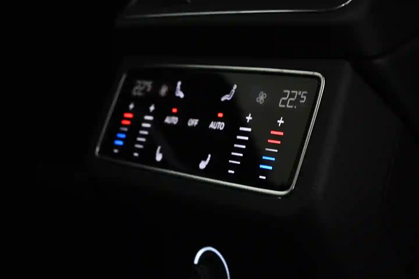 Car Image - DQGC945X4wOgbmkW1apdb
