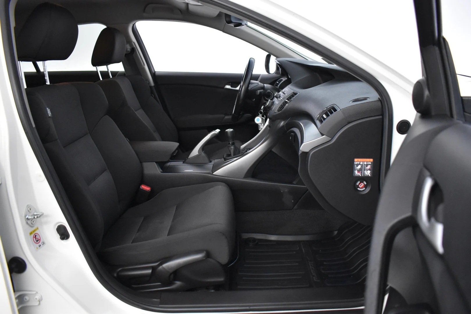 Car Image - 3XLp8imWWkSSuhSJsDM4Sz
