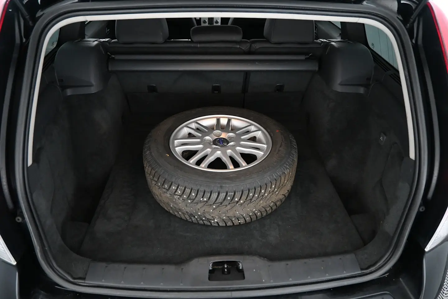Car Image - 5P8oCN2HwW86aLy512JRRh