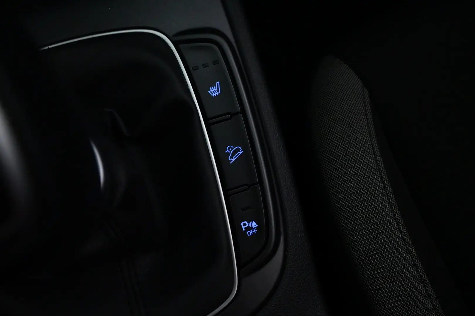 Car Image - 718vc4QVrPQCN7wzQJEz9y