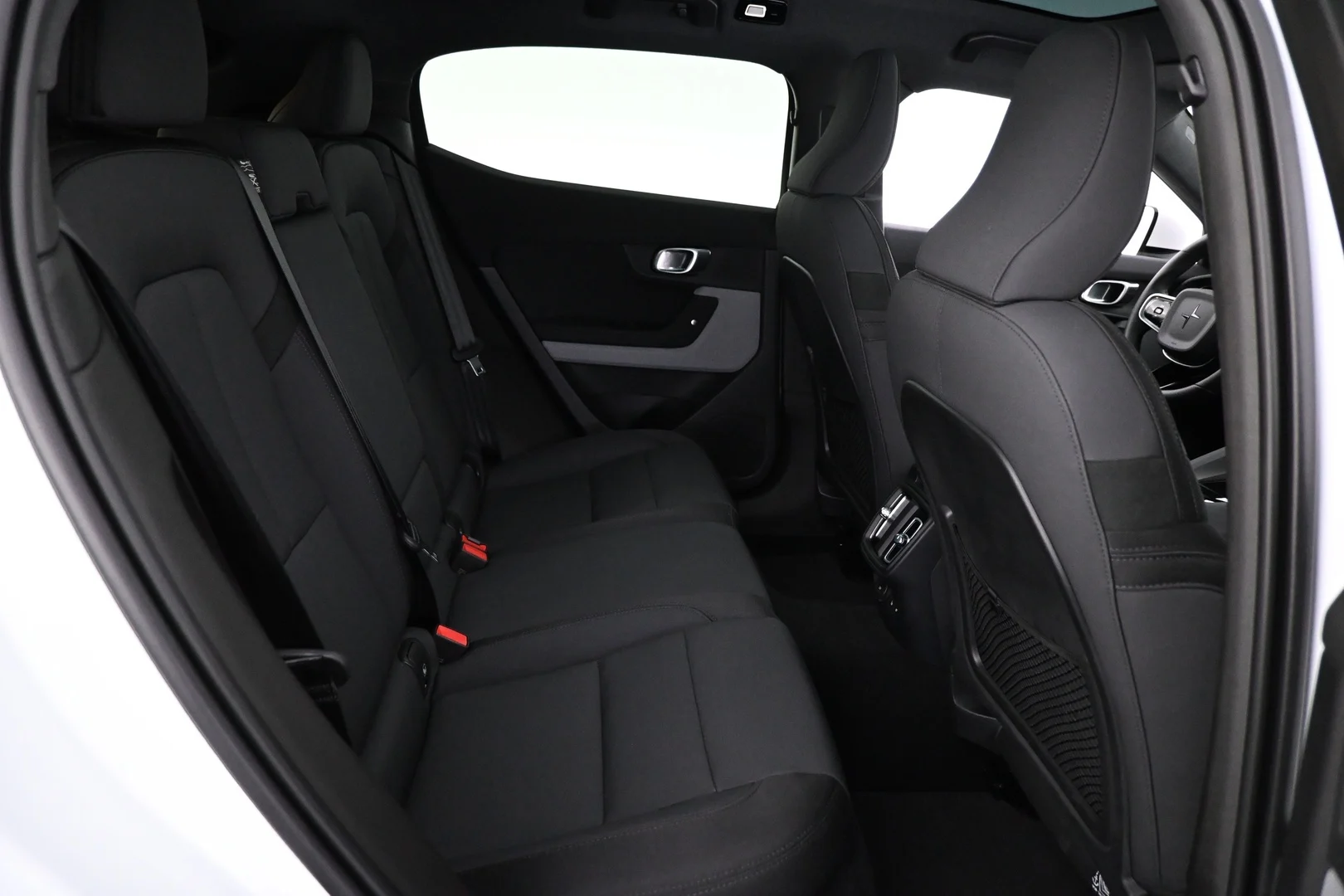 Car Image - 3x5ECUcAQ7akzl2JjqjnDU