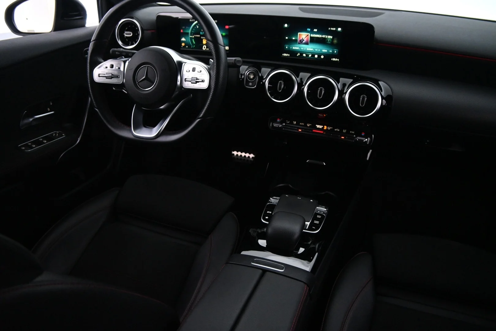 Car Image - 1yQUdH7C04u6ExTEyh1arX