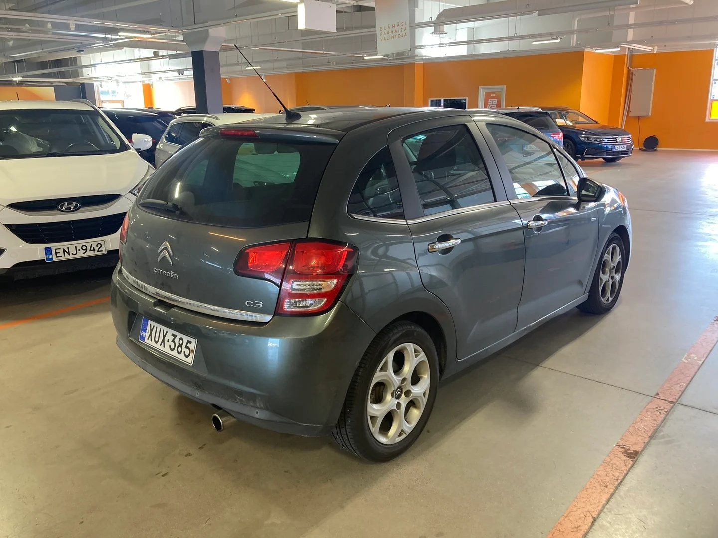 Car Image - 7yOmwbCIsbClB3ZplDAURK